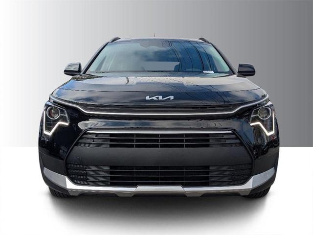 Photo of 2025 Aurora Black Pearl Kia Niro