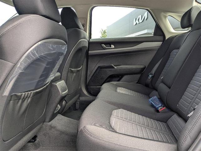 Photo of 2025 Gray Kia K5