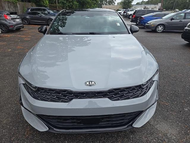 Photo of 2021 Wolf Gray Kia K5