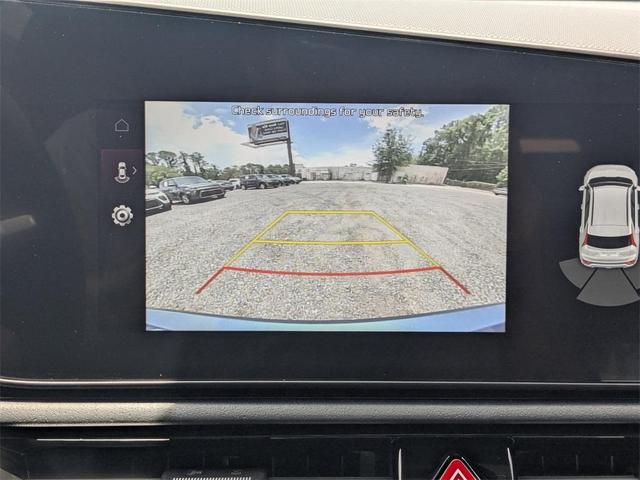 Photo of 2025 Mineral Blue Kia Niro