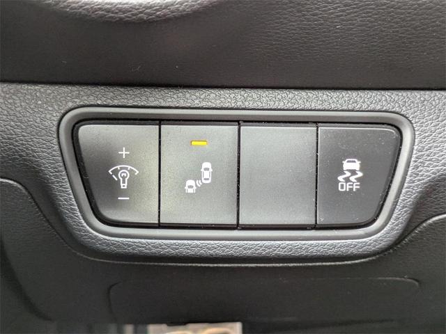 Photo of 2023 Gravity Gray Kia Forte