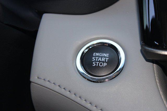 Photo of 2022 Celestial Silver Metallic Toyota Highlander