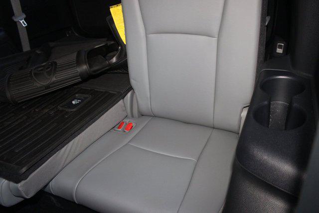 Photo of 2022 Celestial Silver Metallic Toyota Highlander