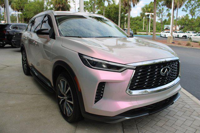 Photo of 2023 Gray INFINITI QX60