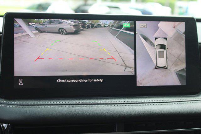 Photo of 2023 Gray INFINITI QX60