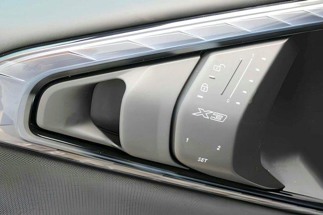 Photo of 2025 Alpine White BMW X3