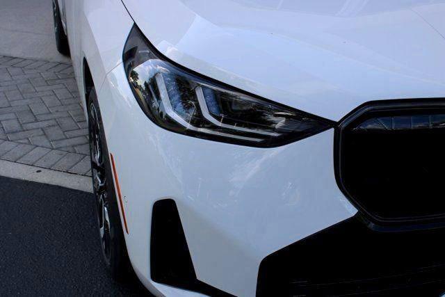 Photo of 2025 Alpine White BMW X3