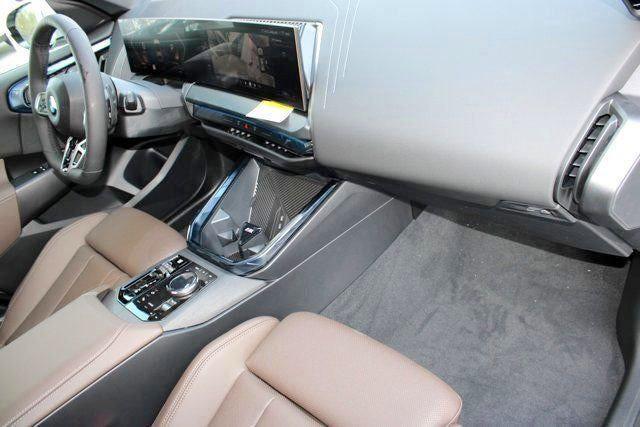 Photo of 2025 Alpine White BMW X3