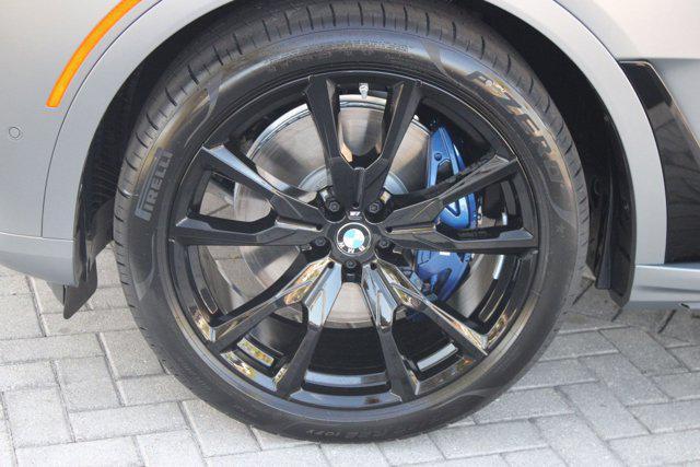 Photo of 2026 Frozen Pure Grey Metallic BMW X7