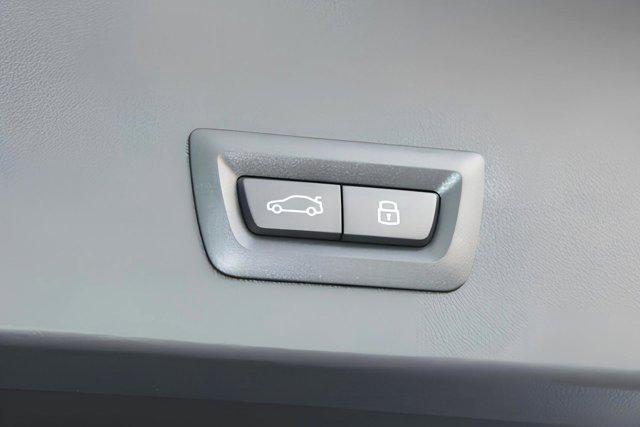 Photo of 2025 Mineral White Metallic BMW X3