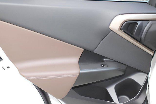 Photo of 2025 Mineral White Metallic BMW X3