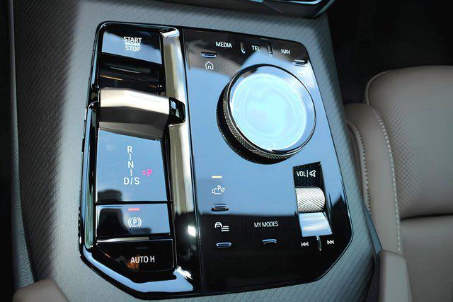 Photo of 2025 Mineral White Metallic BMW X3