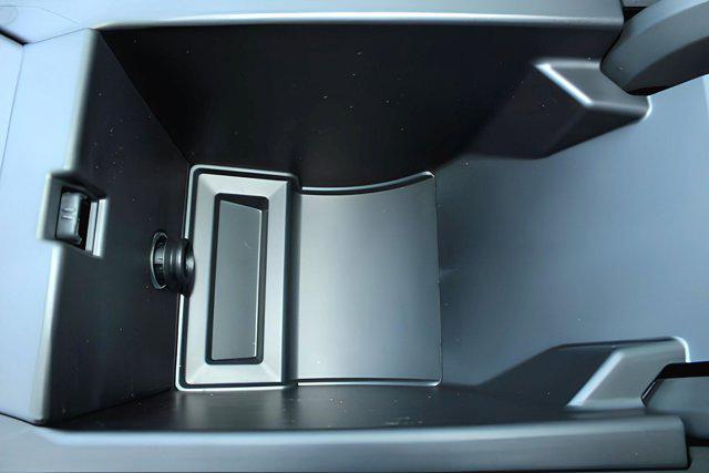Photo of 2025 Mineral White Metallic BMW X3
