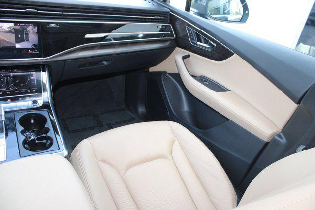 Photo of 2021 Blue Audi Q7