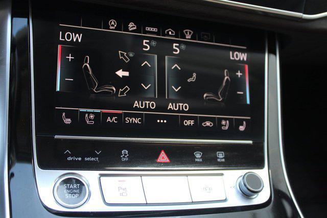 Photo of 2021 Blue Audi Q7