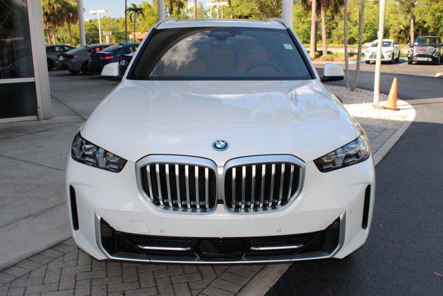 Photo of 2026 Mineral White Metallic BMW X5 PHEV