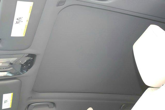 Photo of 2025 Mineral White Metallic BMW X3