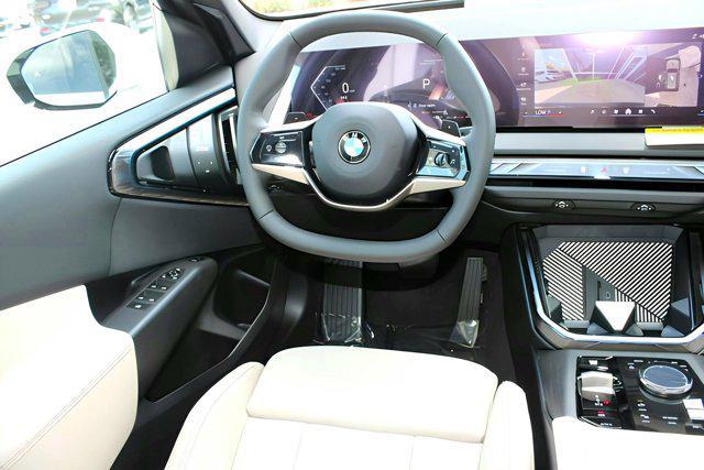 Photo of 2025 Mineral White Metallic BMW X3