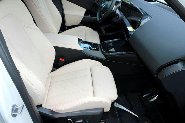 Photo of 2025 Mineral White Metallic BMW X3
