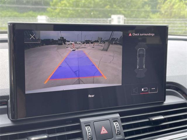 Photo of 2021 Ibis White Audi Q5