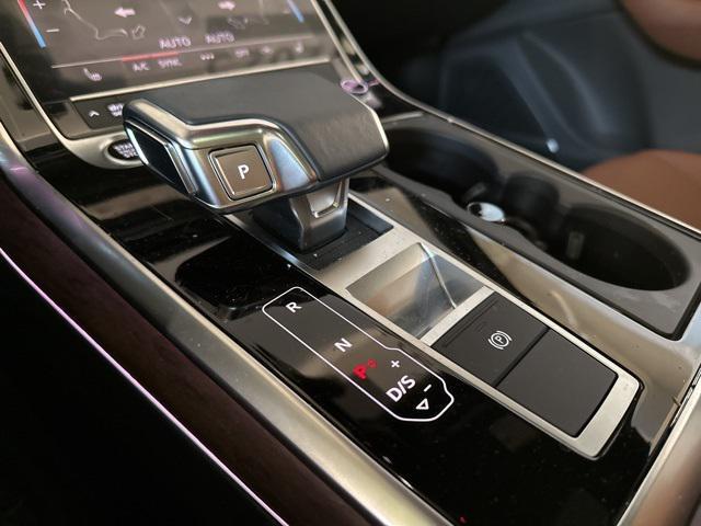 Photo of 2025 Samurai Gray Metallic Audi Q7