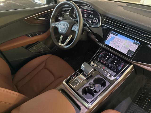 Photo of 2025 Samurai Gray Metallic Audi Q7