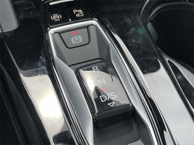 Photo of 2025 Mythos Black Metallic Audi Q5