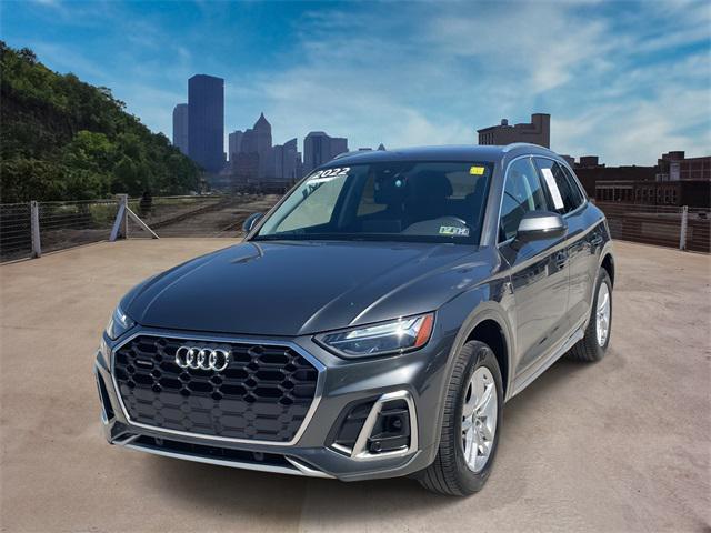 Photo of 2022 Daytona Gray Pearl Audi Q5