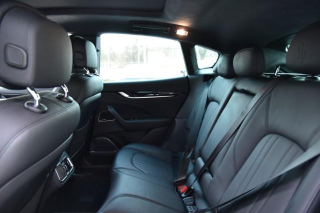Photo of 2021 Nero Maserati Levante
