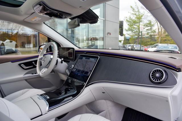 Photo of 2024 MANUFAKTUR Alpine Grey Mercedes-Benz EQE 350