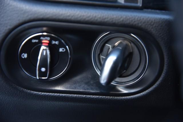 Photo of 2021 White Porsche Macan