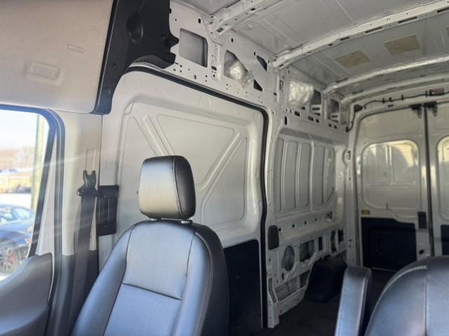 Photo of 2023 Oxford White Ford Transit-350