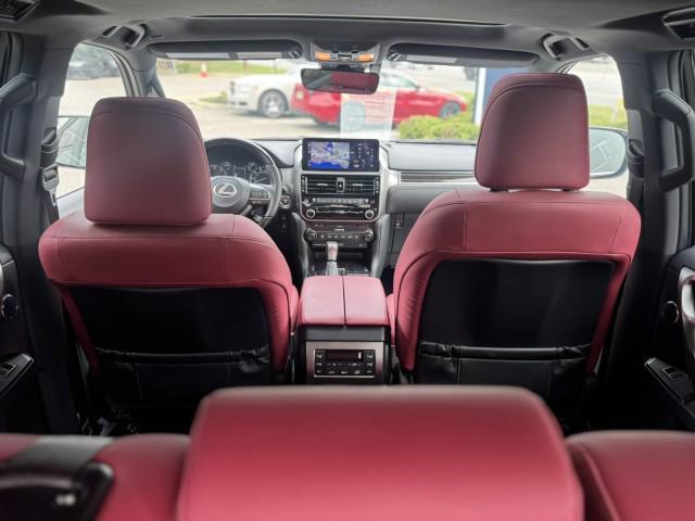 Photo of 2023 Black Onyx Lexus GX 460
