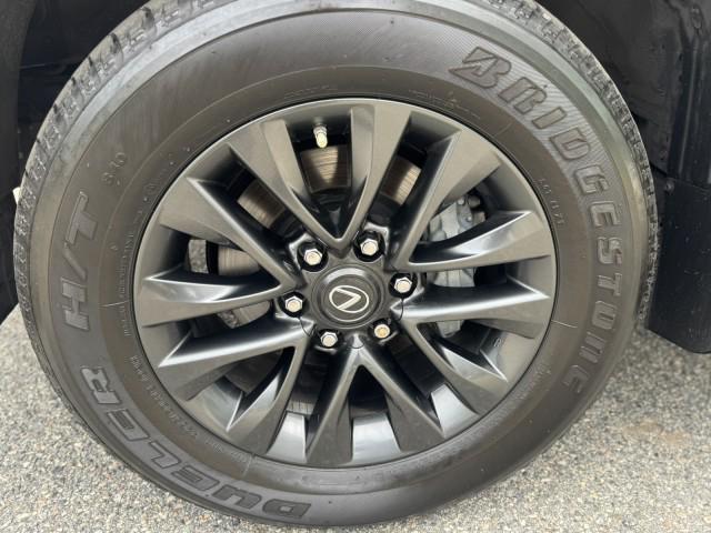 Photo of 2023 Black Onyx Lexus GX 460