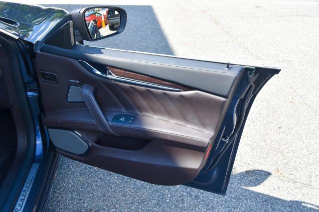 Photo of 2020 BLU SOFISTICATO Maserati Quattroporte