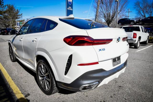 Photo of 2022 Mineral White Metallic BMW X6