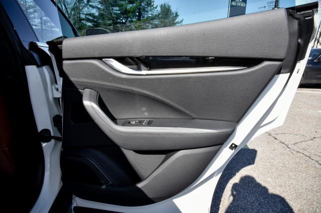 Photo of 2023 WHITE Maserati Levante