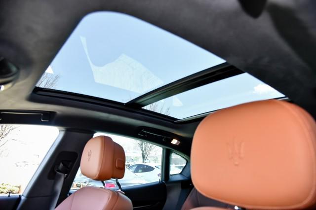 Photo of 2023 WHITE Maserati Levante