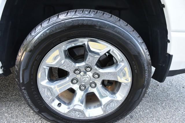 Photo of 2019 Bright White Clearcoat RAM 1500
