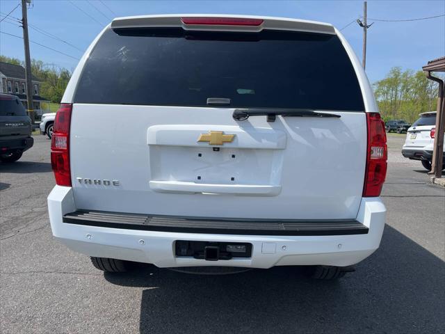 Photo of 2013 Summit White Chevrolet Tahoe
