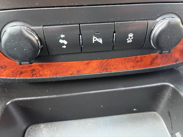 Photo of 2013 Summit White Chevrolet Tahoe