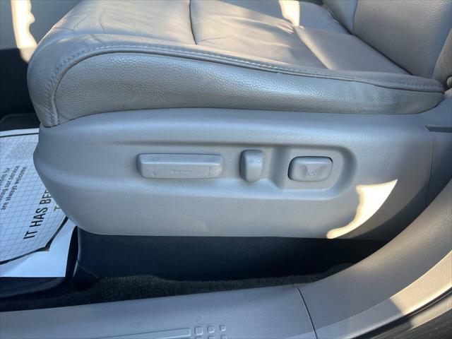 Photo of 2013 Crystal Black Pearl Honda Pilot