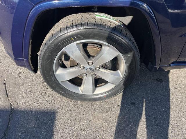 Photo of 2015 True Blue Pearlcoat Jeep Grand Cherokee