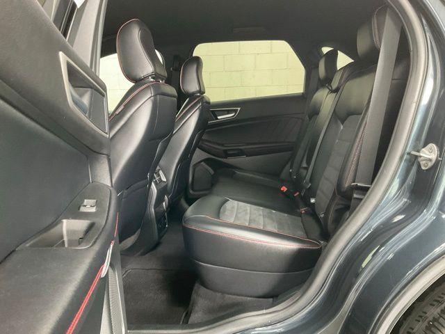 Photo of 2024 Stone Blue Metallic Ford Edge