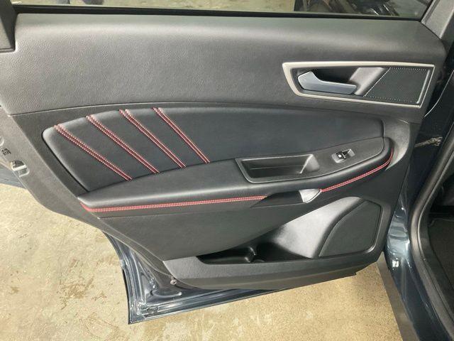 Photo of 2024 Stone Blue Metallic Ford Edge