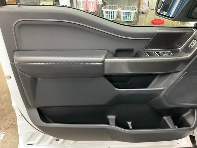 Photo of 2022 Oxford White Ford F-150