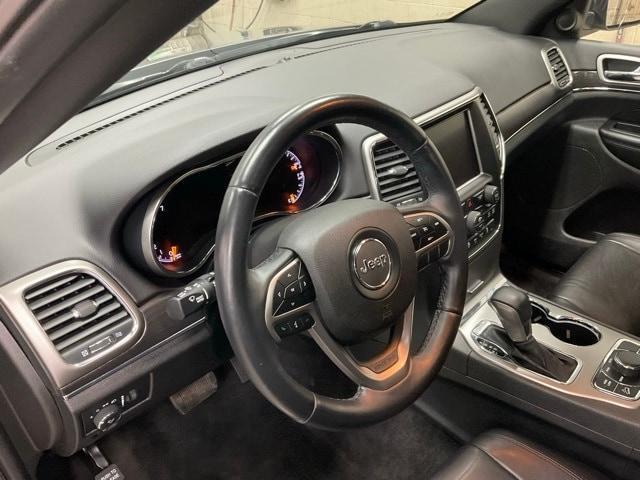 Photo of 2018 Granite Crystal Clearcoat Metallic Jeep Grand Cherokee