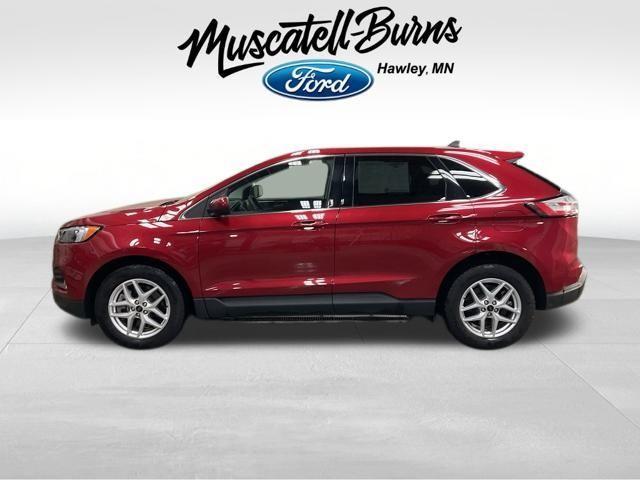 Photo of 2023 Rapid Red Metallic Tinted Clearcoat Ford Edge