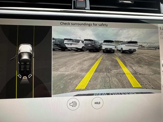 Photo of 2026 Fuji White Land Rover Range Rover Evoque