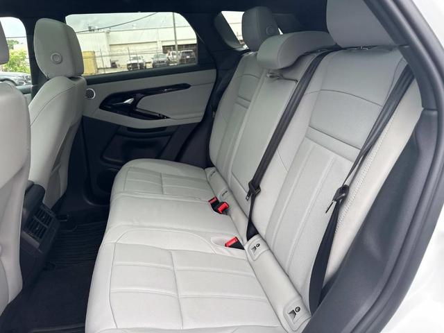 Photo of 2026 Fuji White Land Rover Range Rover Evoque